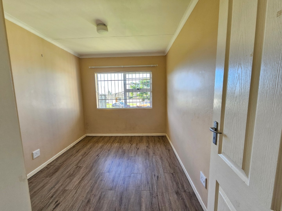 3 Bedroom Property for Sale in Cambridge West Eastern Cape